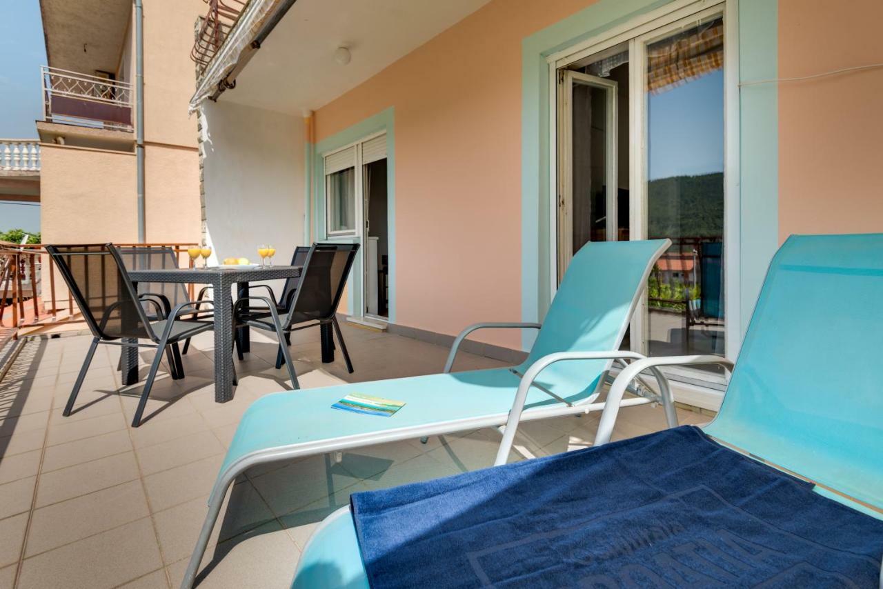 Cozy Apartment Stana In Grebastica Sibenik Exterior photo