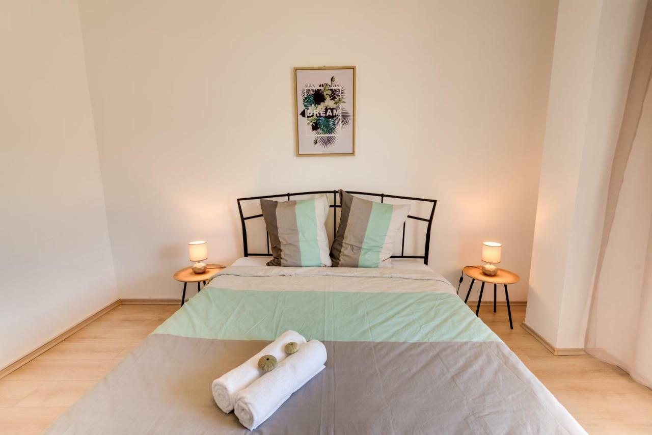 Cozy Apartment Stana In Grebastica Sibenik Exterior photo