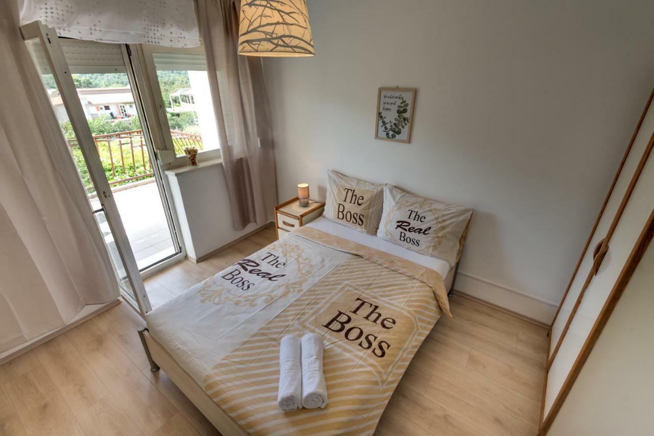 Cozy Apartment Stana In Grebastica Sibenik Exterior photo