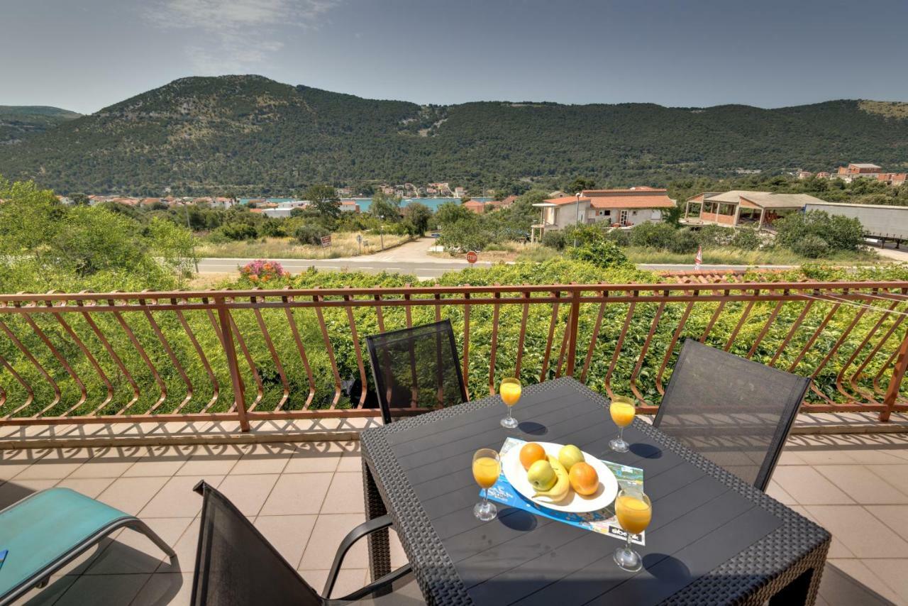 Cozy Apartment Stana In Grebastica Sibenik Exterior photo