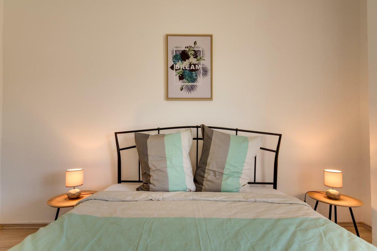 Cozy Apartment Stana In Grebastica Sibenik Exterior photo